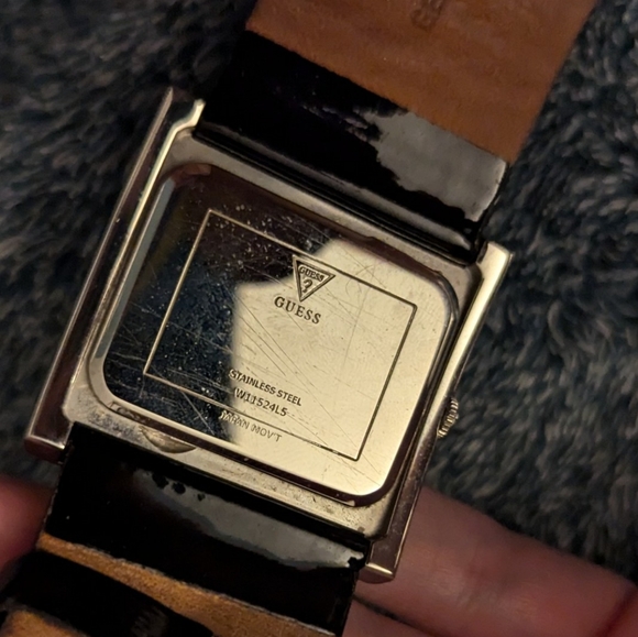 New Authentic GUESS W11524L5 White Crystal Accented Black Patent Leather Watch - Picture 4 of 6